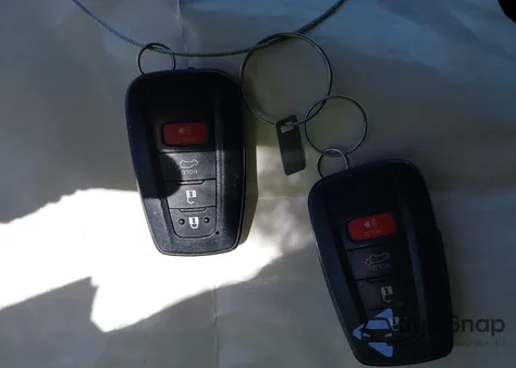 2021 Toyota Rav4 Xle Premium из США, поврежденный, VIN 2T3C1RFV5MW104776